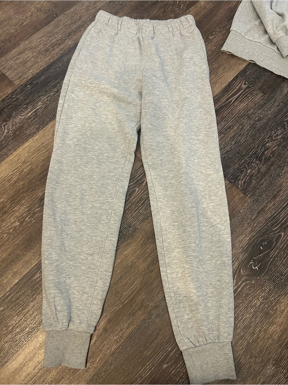 H&M Matching SweatSet - Picture 4 of 5